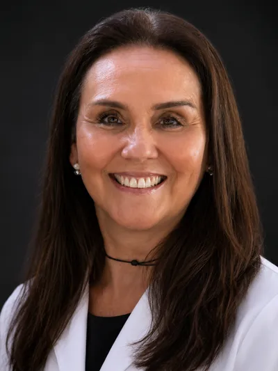 Dra. María Inés Silva, Rehabilitación Oral y Estética Facial · Clínica Goycoolea